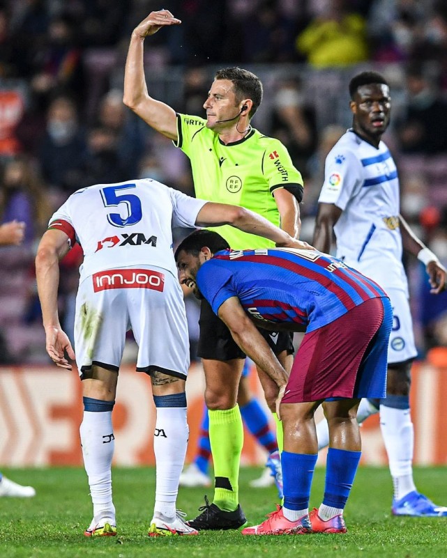 丹麦完胜巴西，阿圭罗扛起全队