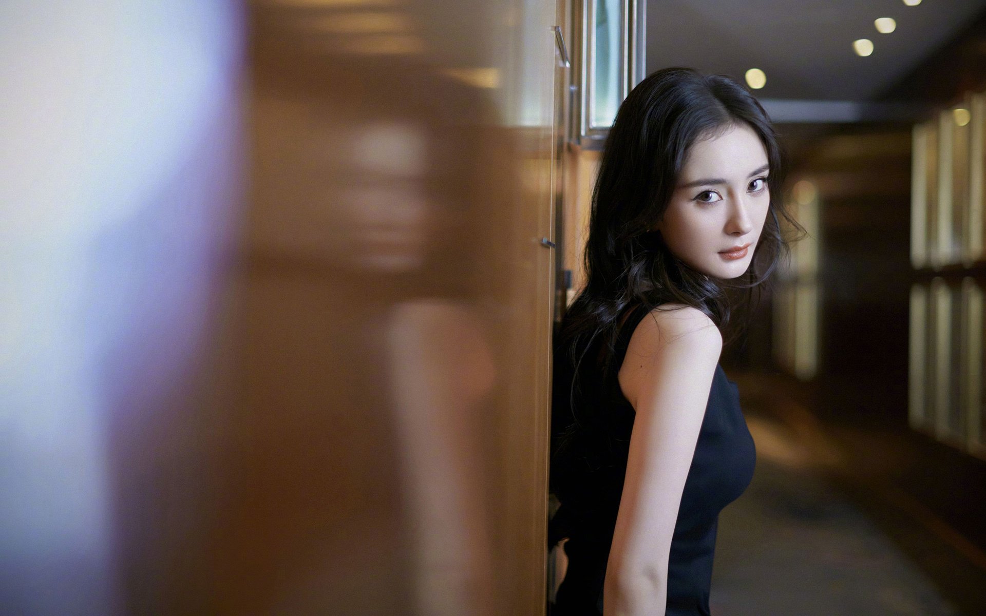 同一夜，异曲同工，山西的冷雨与乔治的热焰，竞技场永恒的魅力