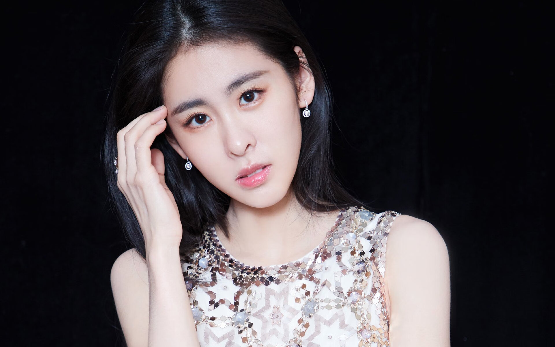 冷刃出洪都—阿劳霍凌空斩落不败药厂，改写洲际足球史的一夜