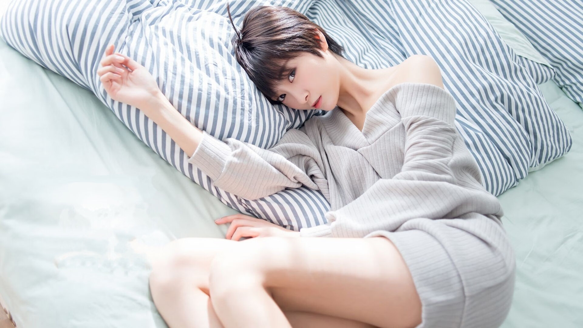 鹰唳撕裂冻土，云端风骨击穿铁血—记西决生死战老鹰逆势打穿森林狼