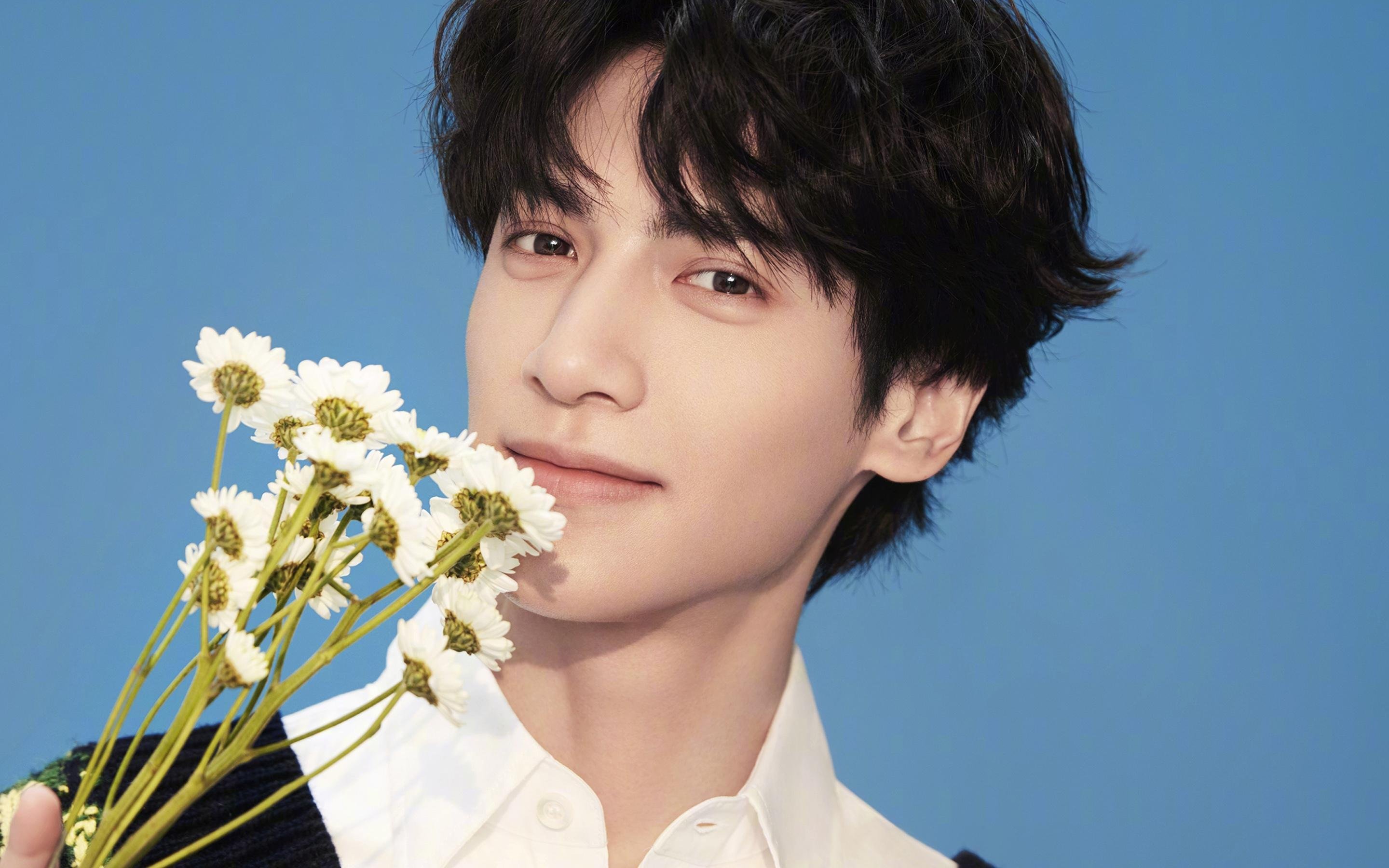 爱游戏在线-当浓眉统治北美之夜，世界杯赛场上的无解命题