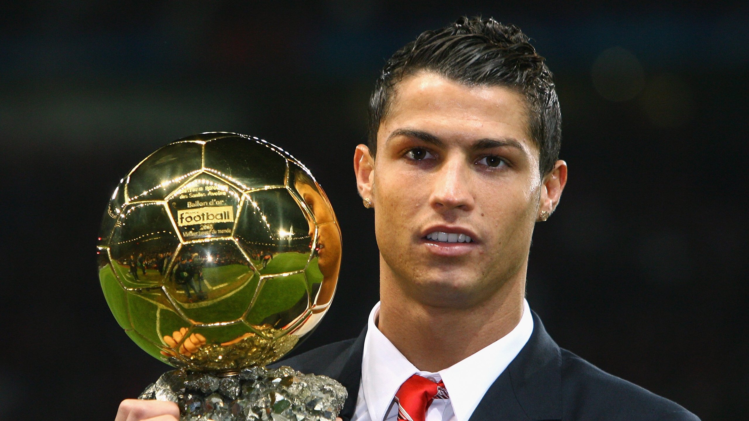 冰与火的对决，迪巴拉末节魔法改写平行时空的宿命